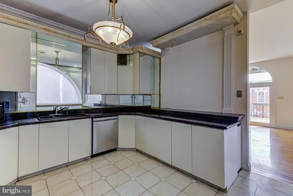 1825 S Broad Street - Photo 4