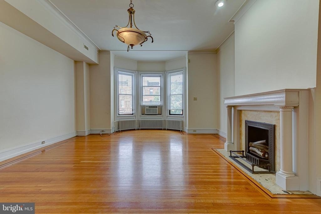 1825 S Broad Street - Photo 2