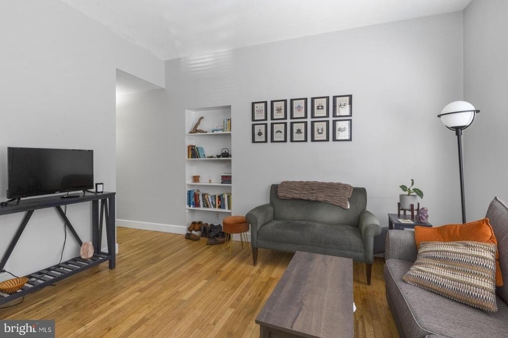 242 S 13th Street - Photo 2