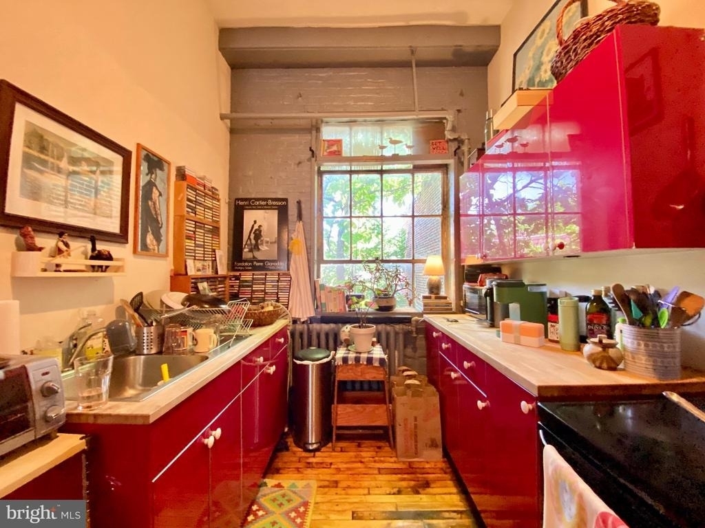 14 W Harvey Street - Photo 3