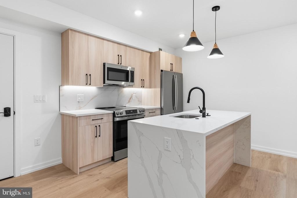 208 Vine Street - Photo 5