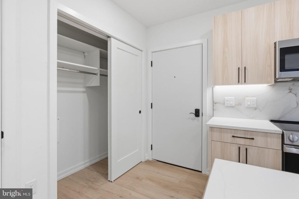 208 Vine Street - Photo 6