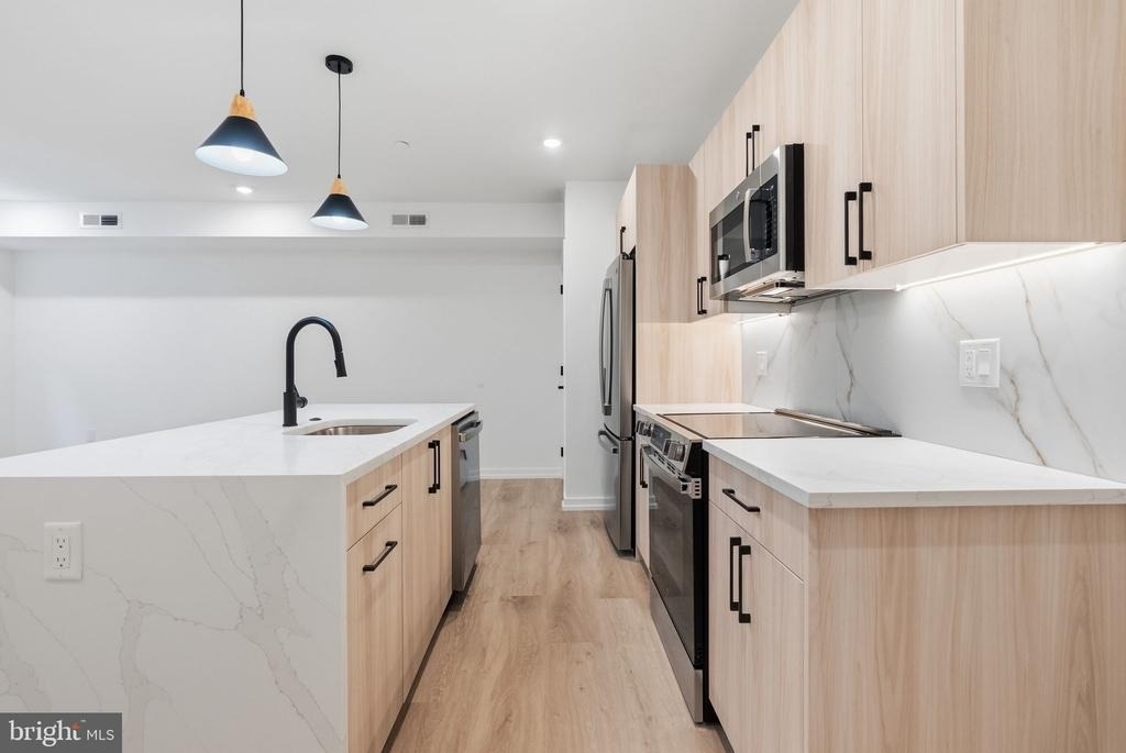 208 Vine Street - Photo 6
