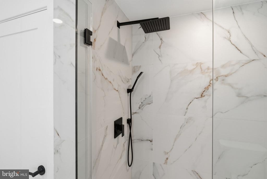 208 Vine Street - Photo 12