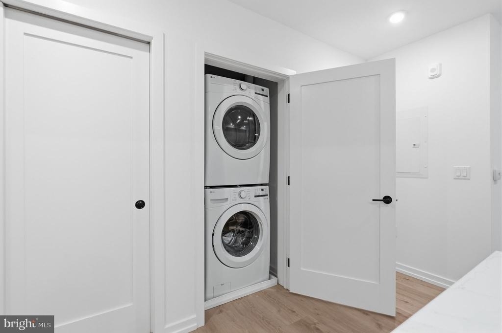 208 Vine Street - Photo 7