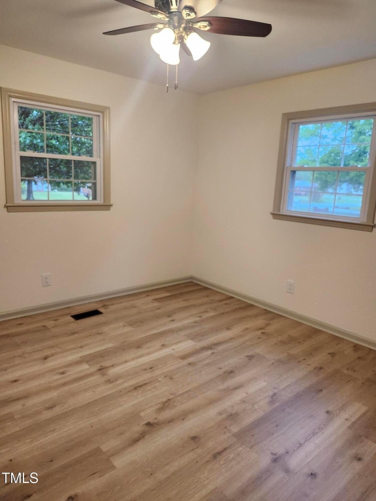 2546 Ardsley Drive - Photo 6