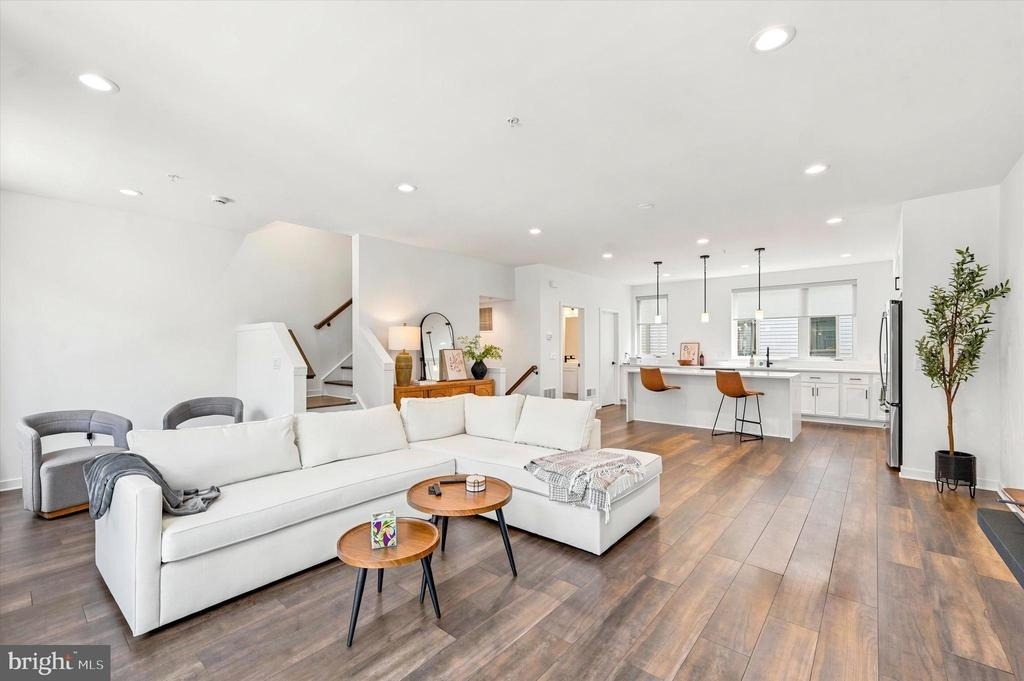 3005 Birchview Walk - Photo 4