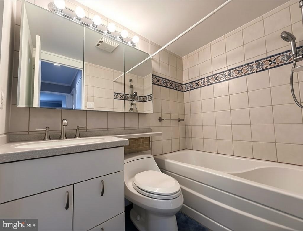 6100 Henry Avenue - Photo 9