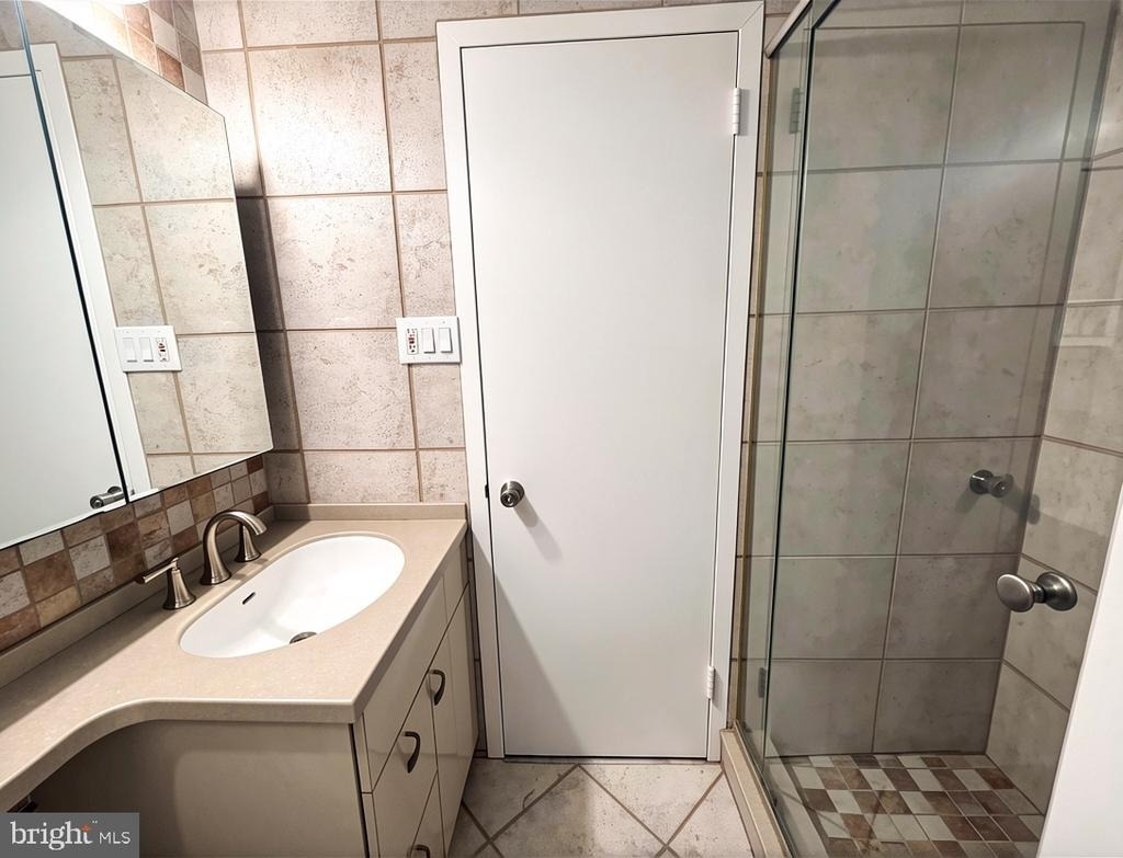 6100 Henry Avenue - Photo 13