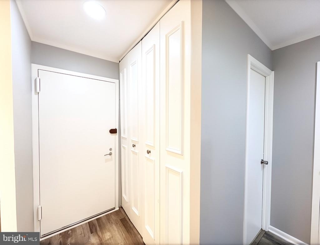 6100 Henry Avenue - Photo 7
