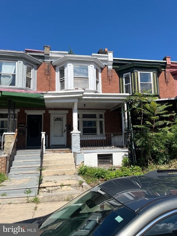 231 W Clapier Street - Photo 0