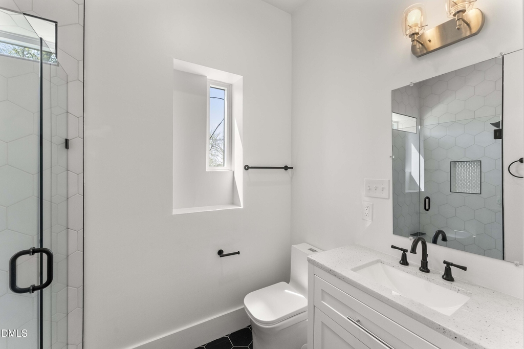 203 Nelson Street - Photo 17