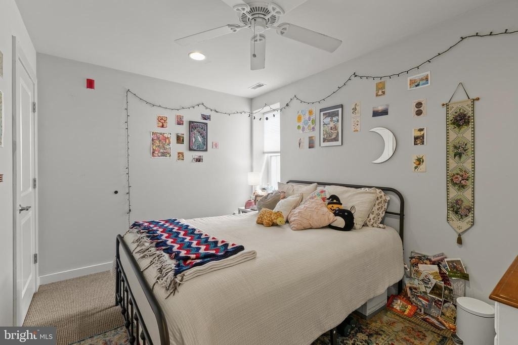 1610 Christian Street - Photo 6