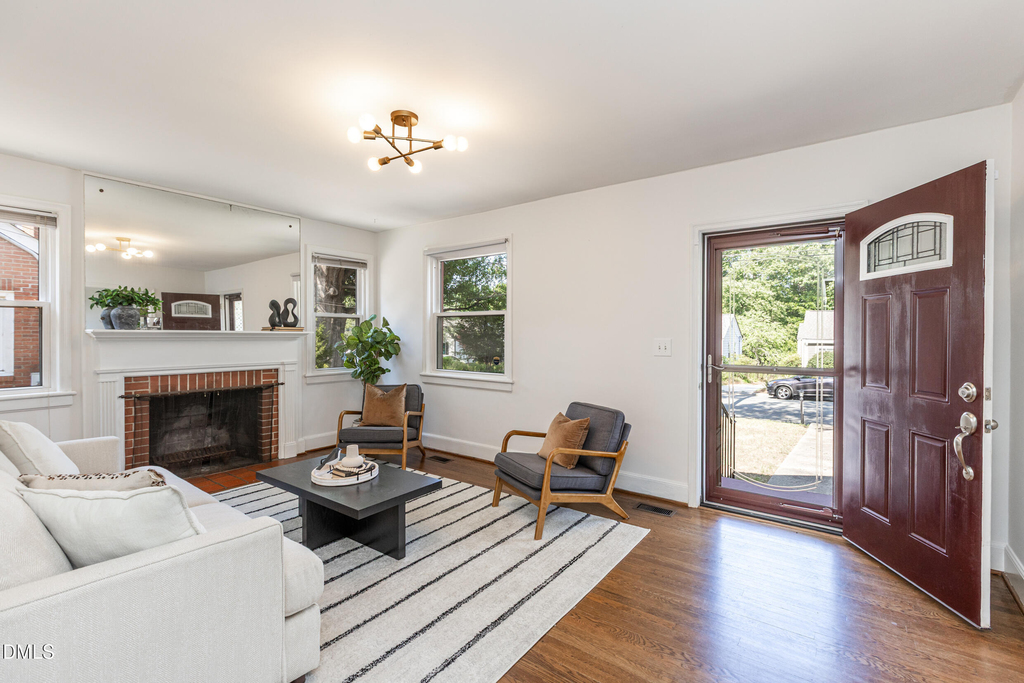 2414 Farthing Street - Photo 3