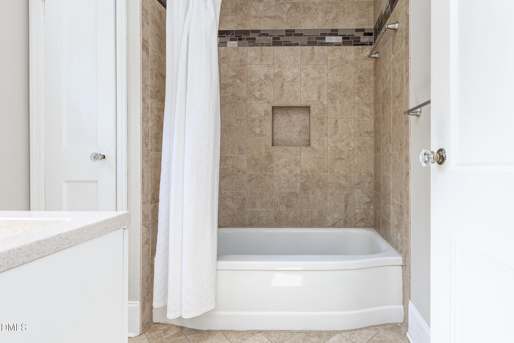 2414 Farthing Street - Photo 30