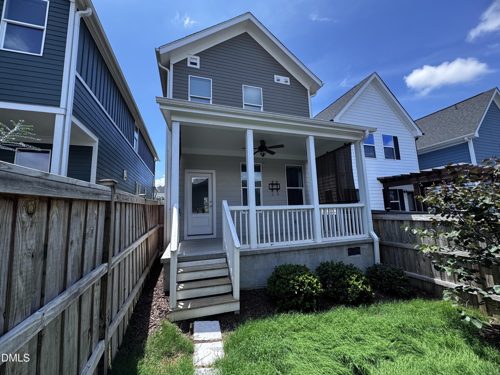 440 Douglas Falls Drive - Photo 4