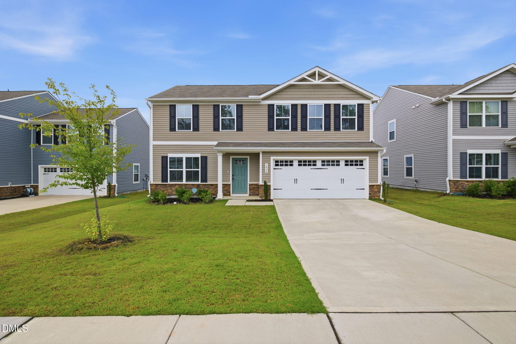 1432 Burgundy Bluff Lane - Photo 0