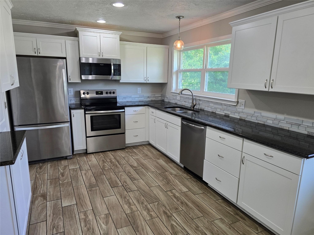 205 E Cherokee Dr - Photo 8