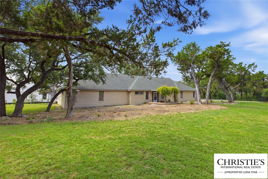 8901 Grandview Dr - Photo 3