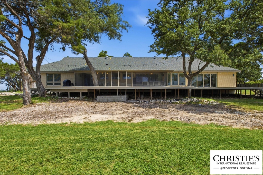 8901 Grandview Dr - Photo 34