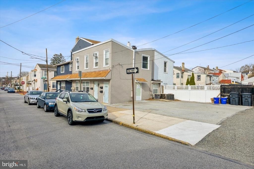 301 N Darlington Street - Photo 11