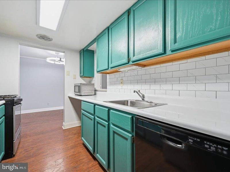 421 Drummers Lane - Photo 8