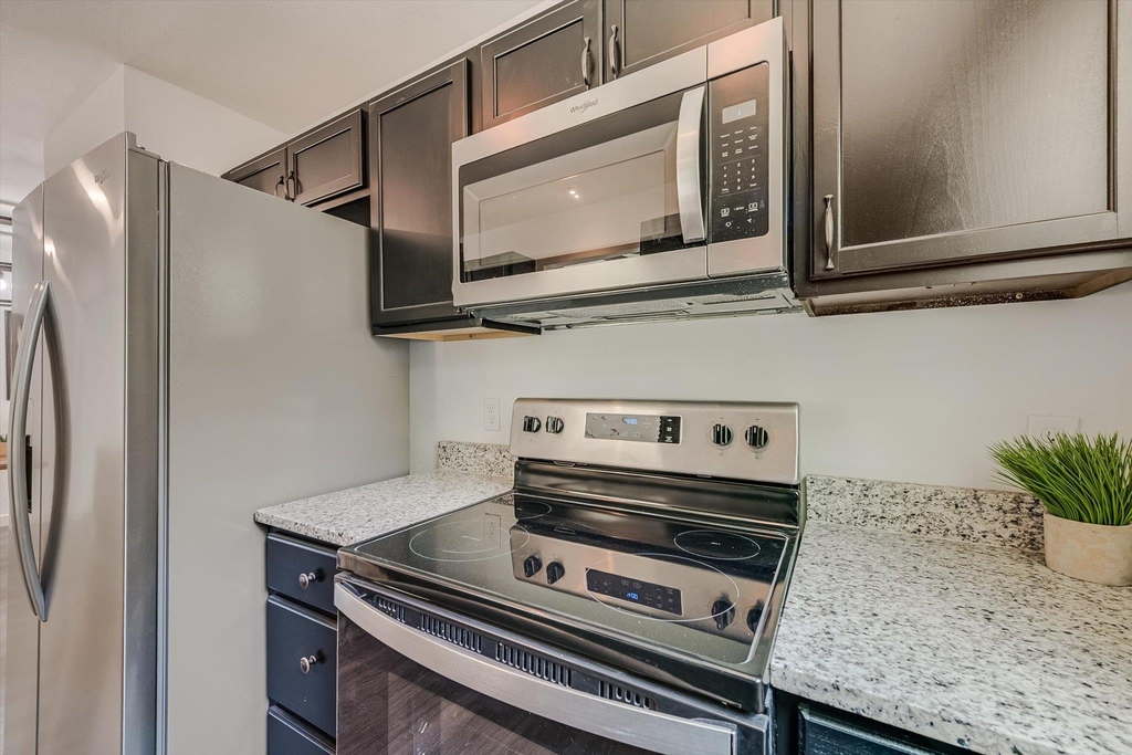 6913 Shannon Dr - Photo 7
