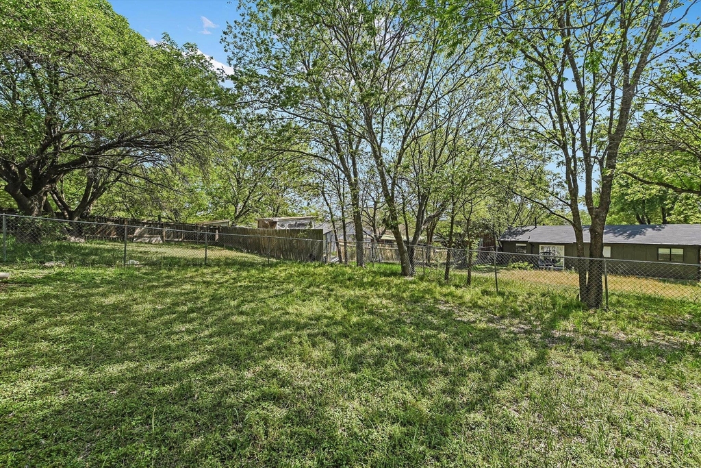 6913 Shannon Dr - Photo 17
