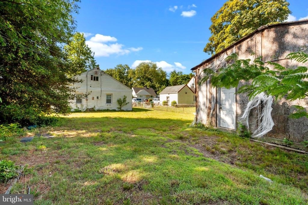 609 Winder - Photo 17