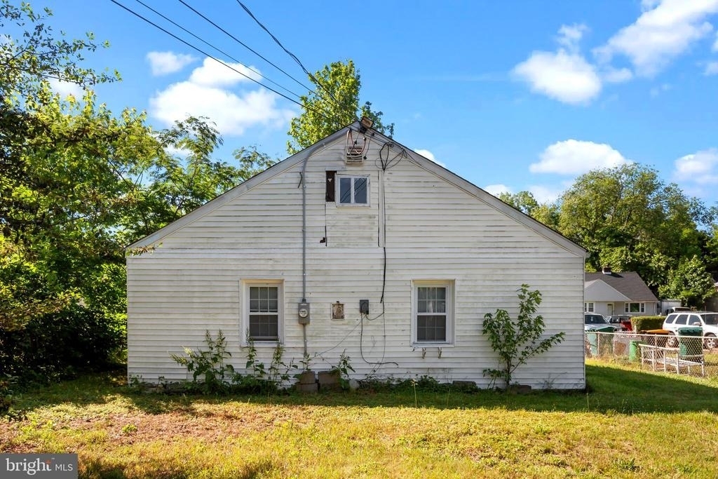 609 Winder - Photo 16