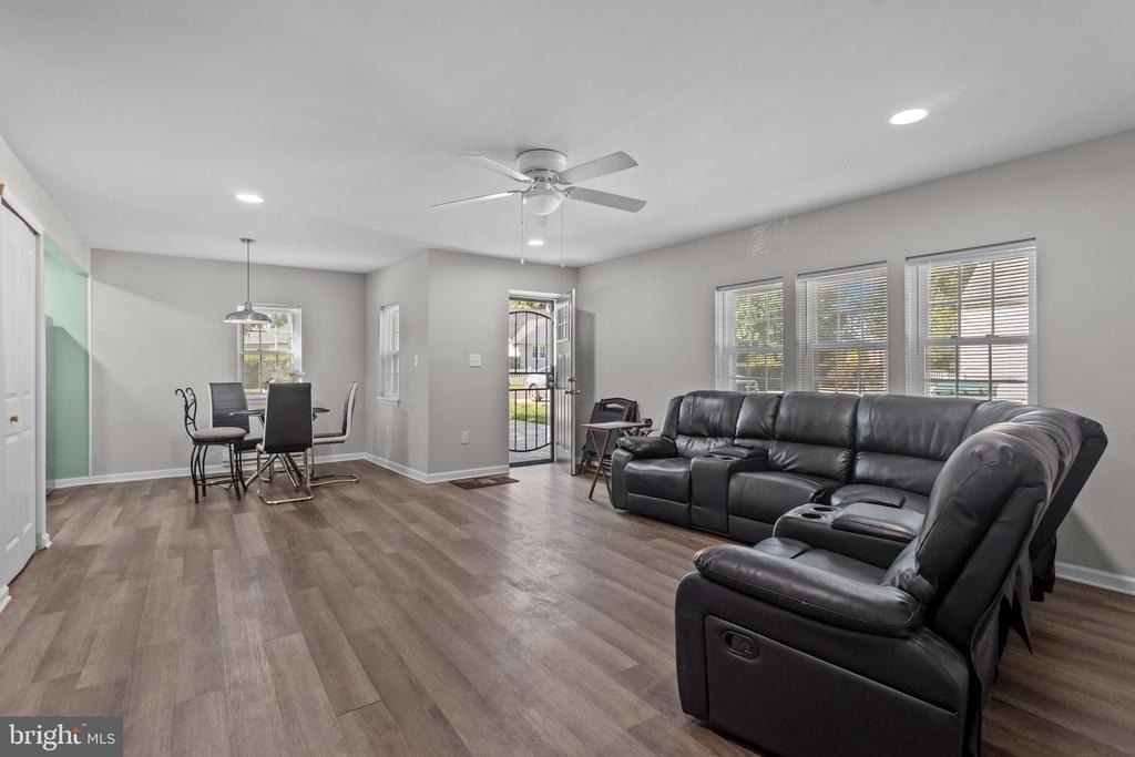 609 Winder - Photo 8