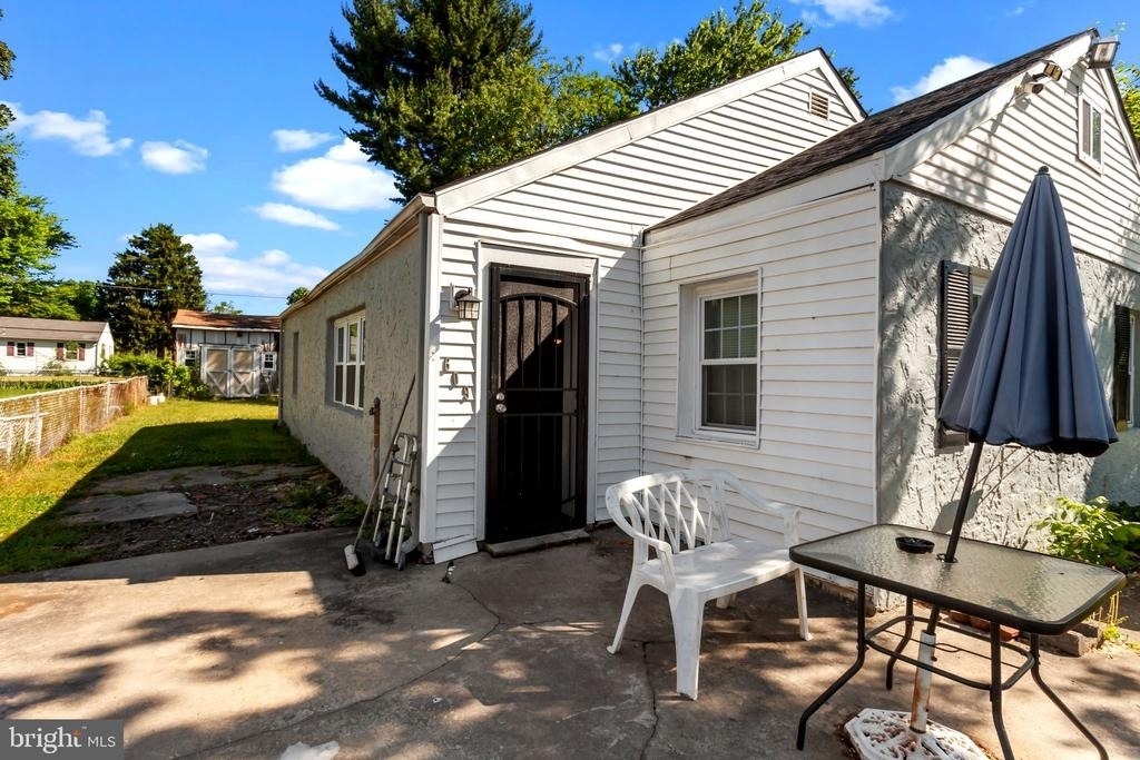 609 Winder - Photo 2