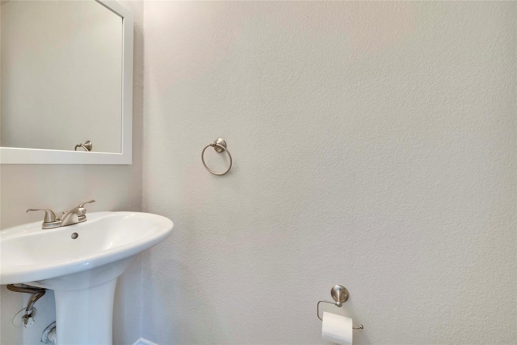 7312 E Ben White Blvd - Photo 22