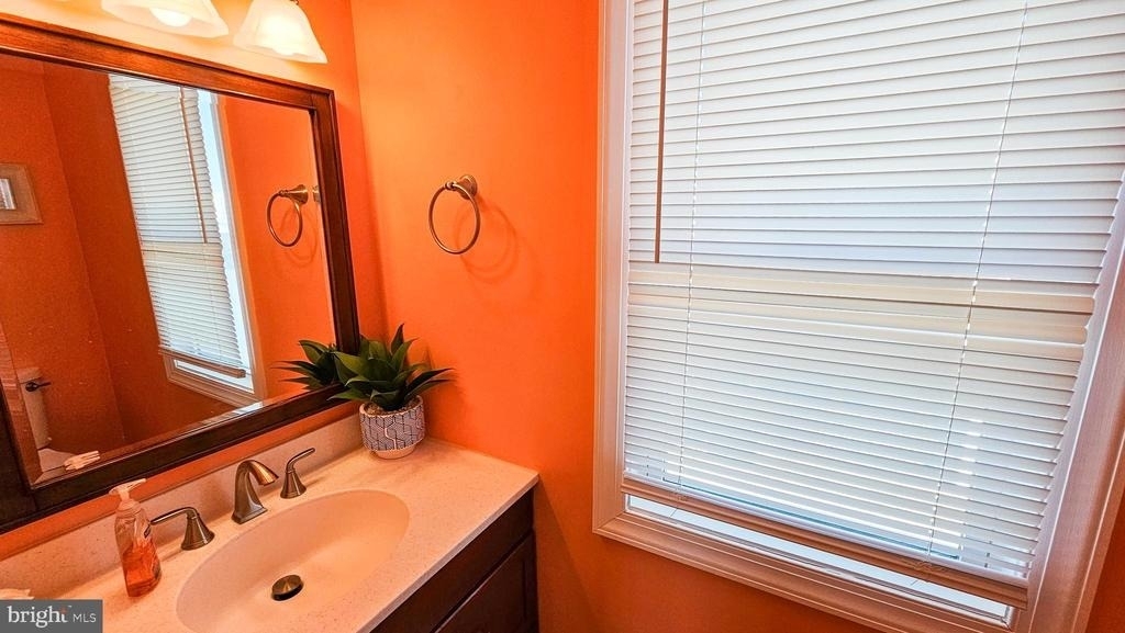 105 Peter Road - Photo 10