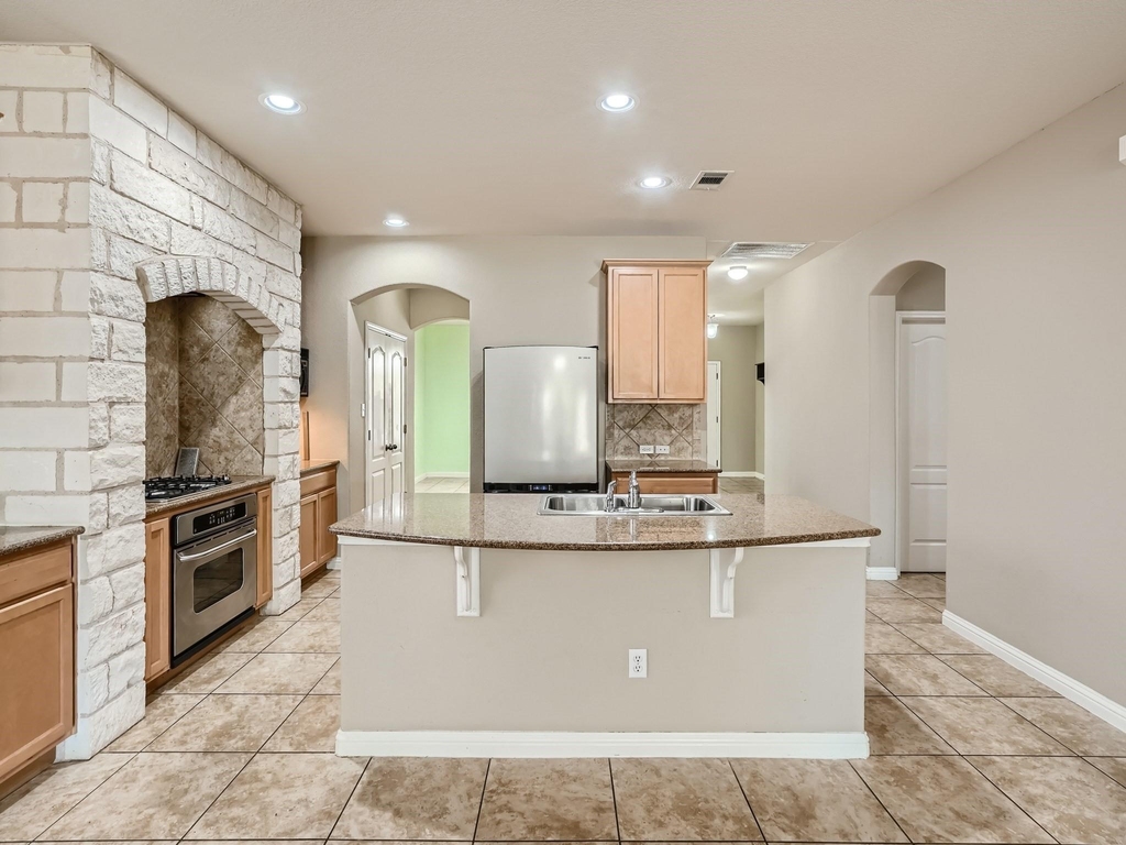210 Arrowhead Trl - Photo 11