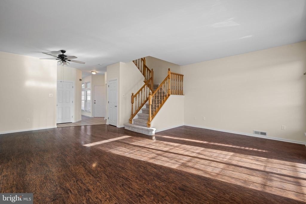 817 Thoreau Lane - Photo 7
