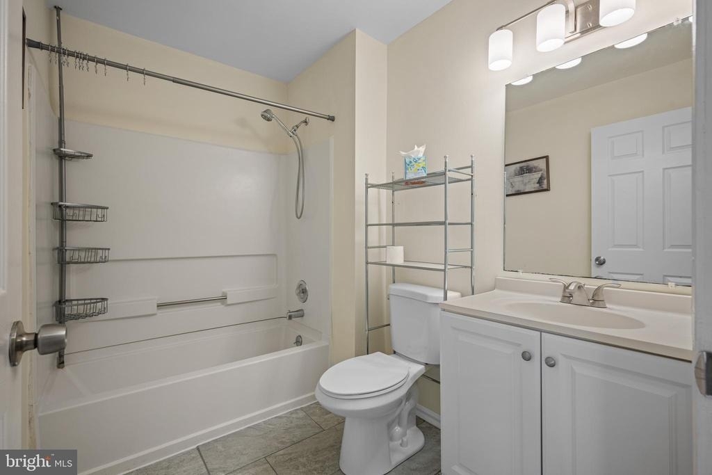 817 Thoreau Lane - Photo 18