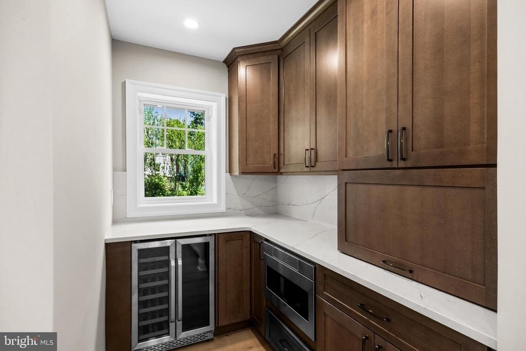 1833 W High Street - Photo 16