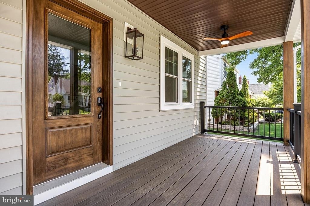 1833 W High Street - Photo 2