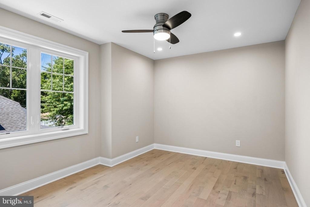 1833 W High Street - Photo 28