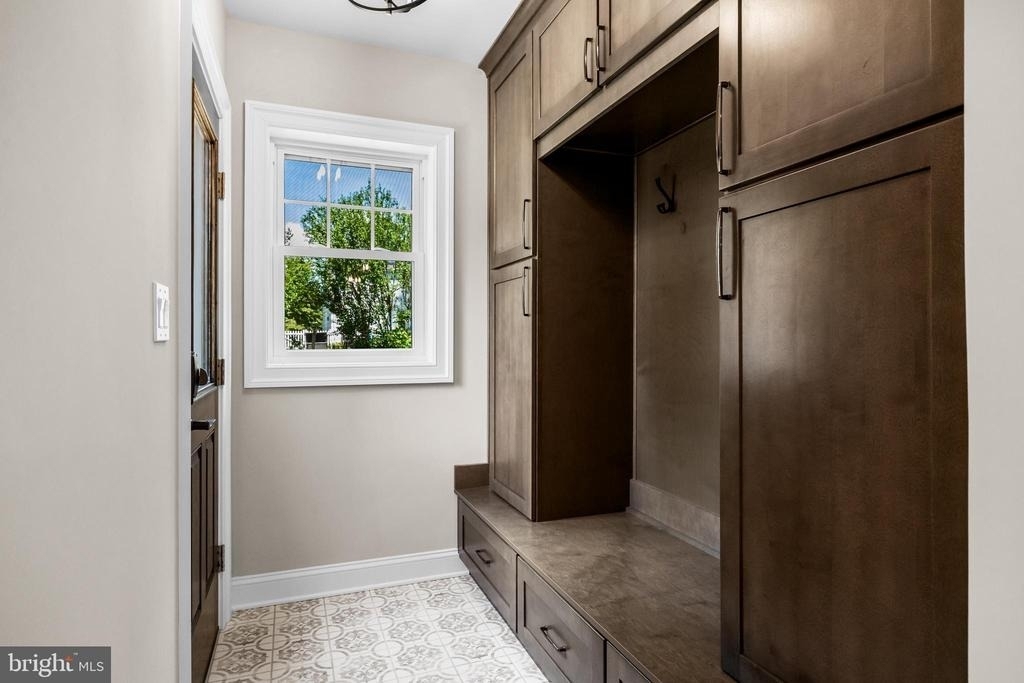 1833 W High Street - Photo 15