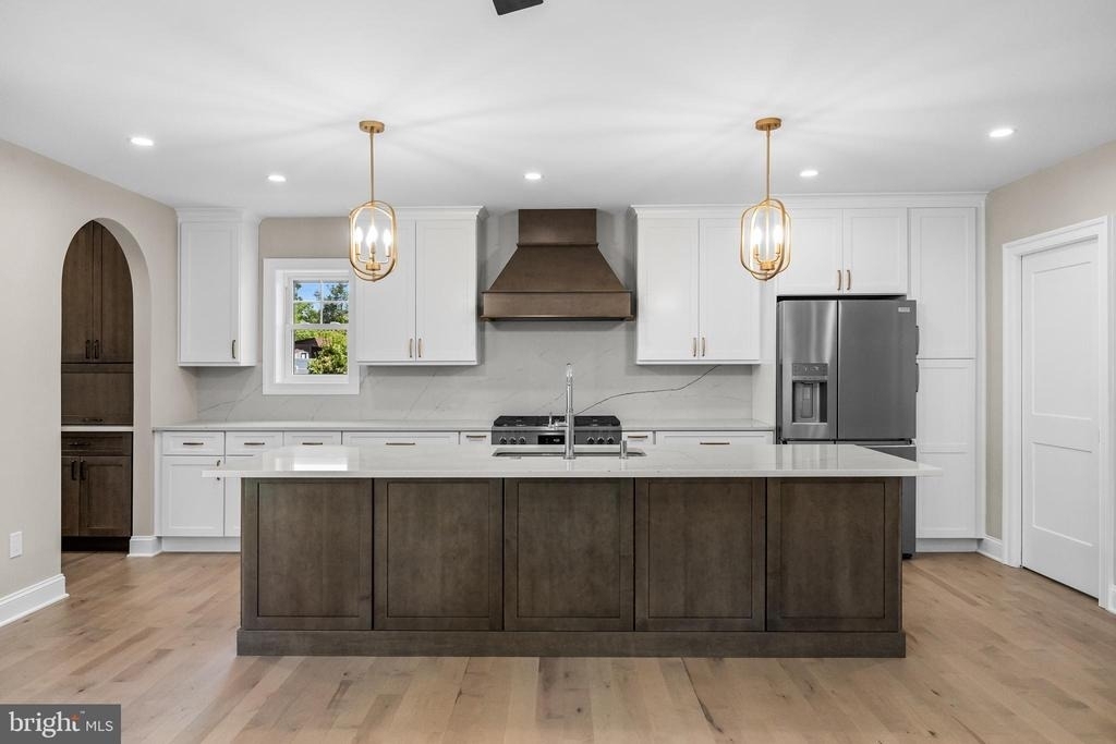 1833 W High Street - Photo 9