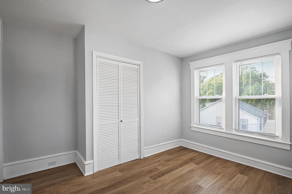221 Kings Hwy E - Photo 16