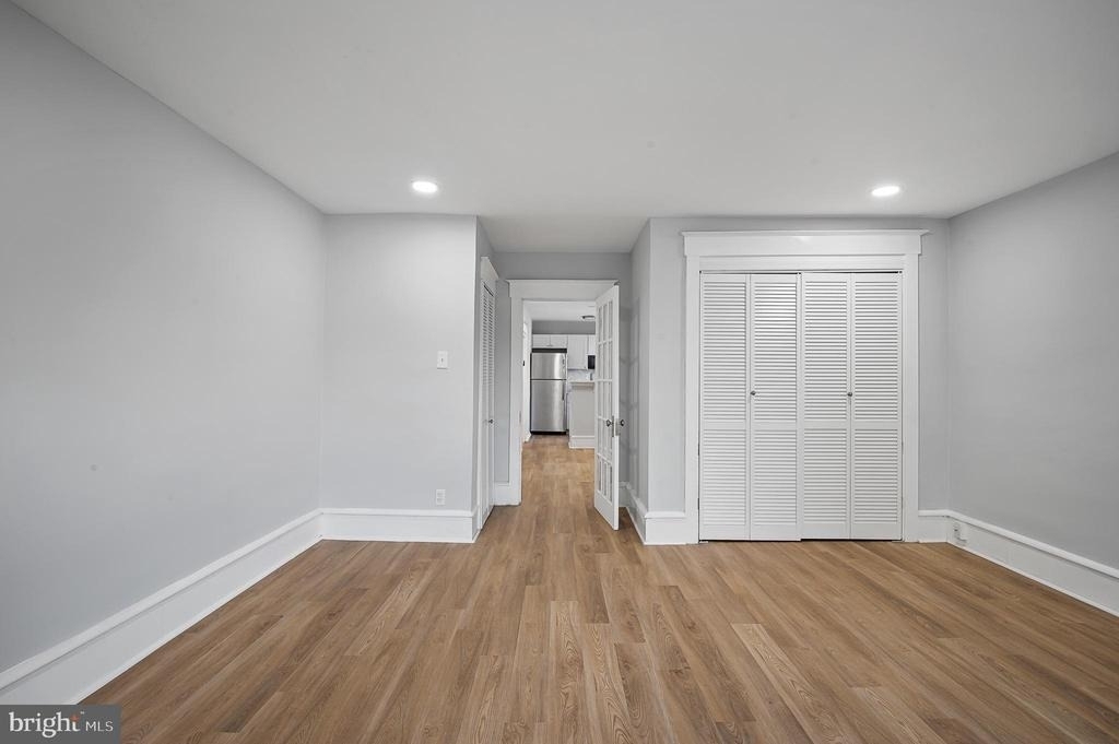 221 Kings Hwy E - Photo 11