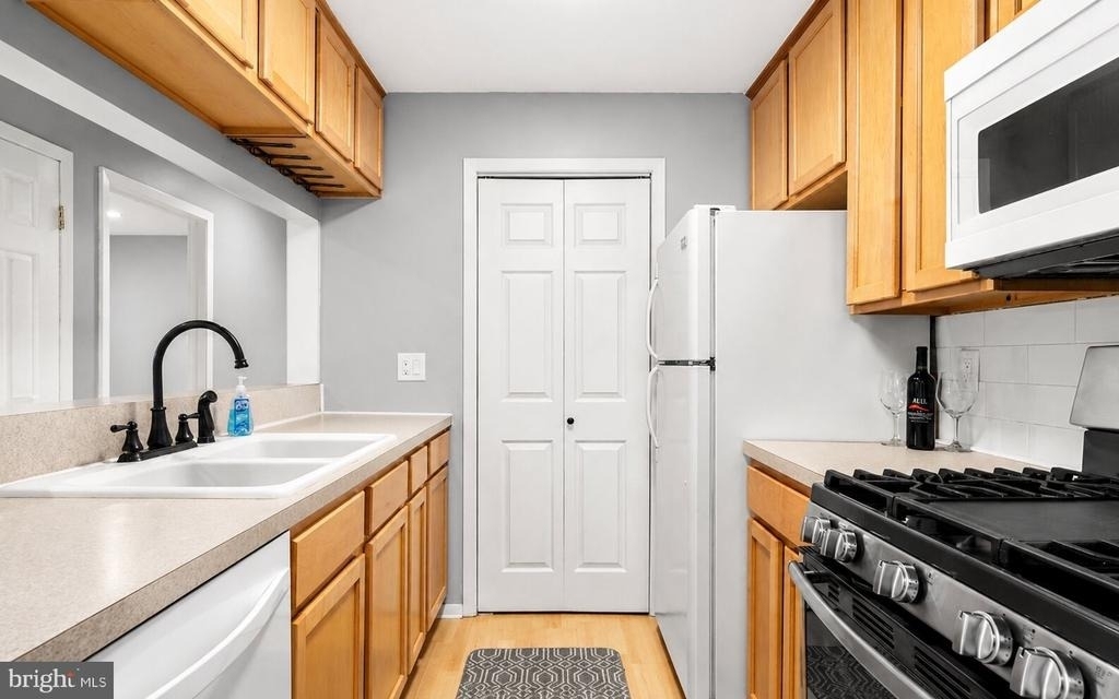 2305 Eagle Row - Photo 7