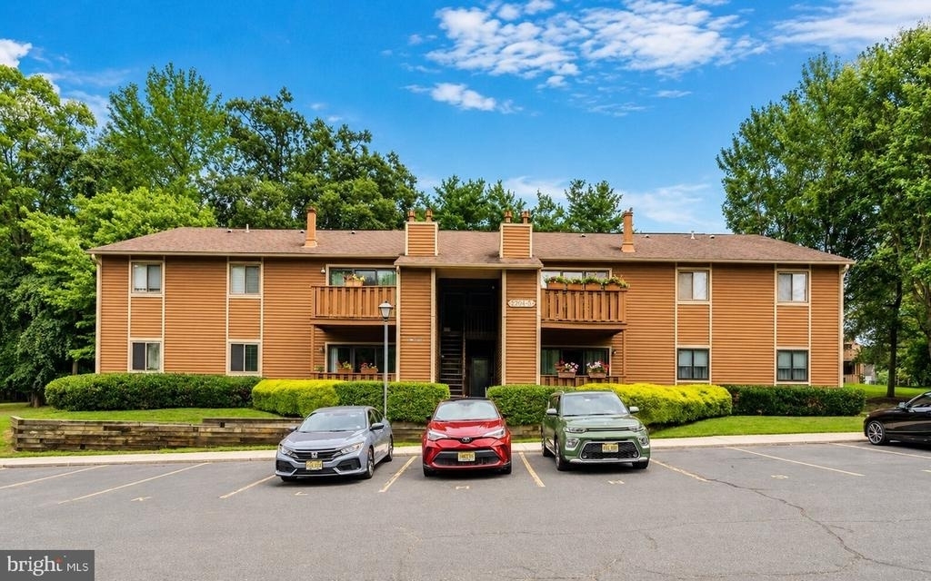 2305 Eagle Row - Photo 0