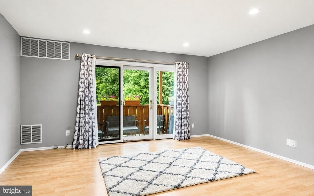 2305 Eagle Row - Photo 2