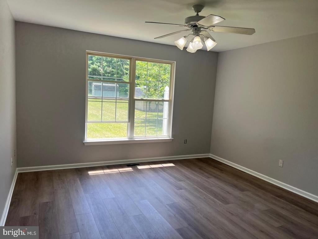 254 S Grand Street - Photo 4