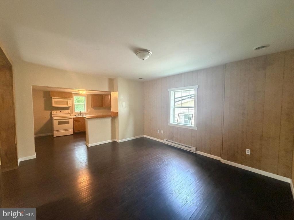 125 E Main Street - Photo 7