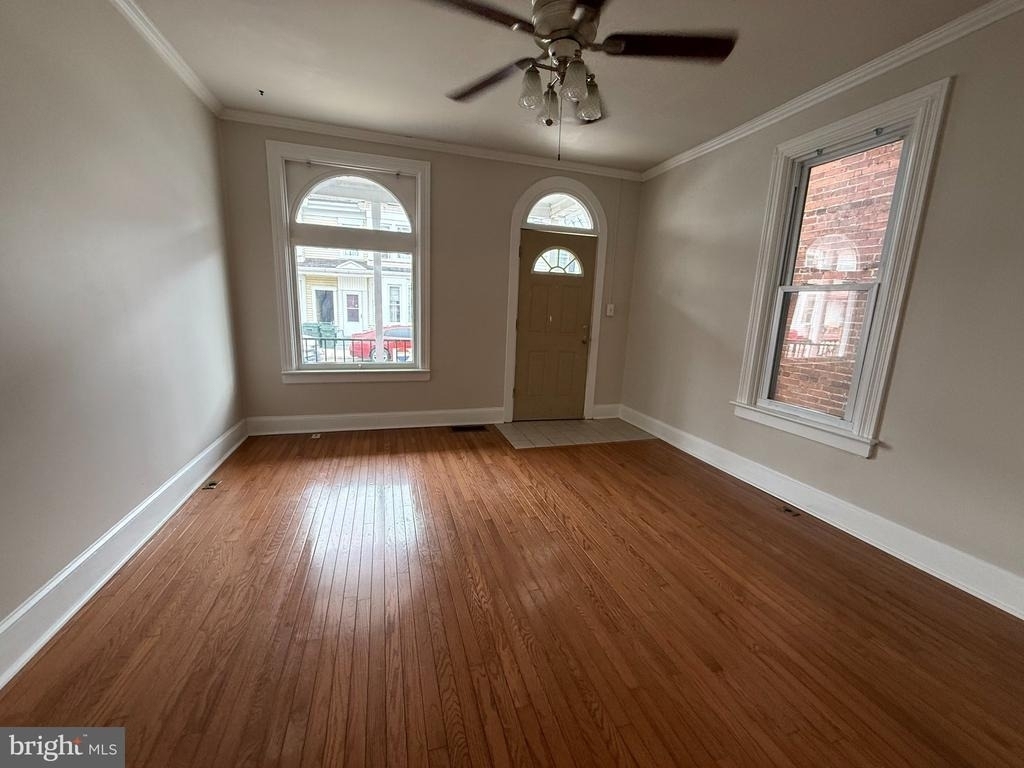 443 N Mulberry Street - Photo 3